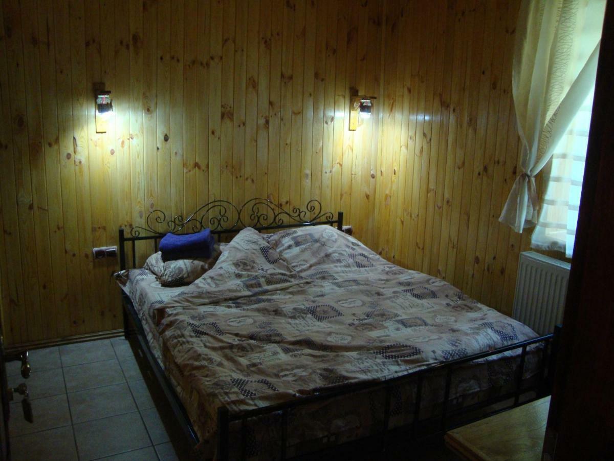 Ferienwohnung Сердце Каньона Kamjanez-Podilskyj Exterior foto